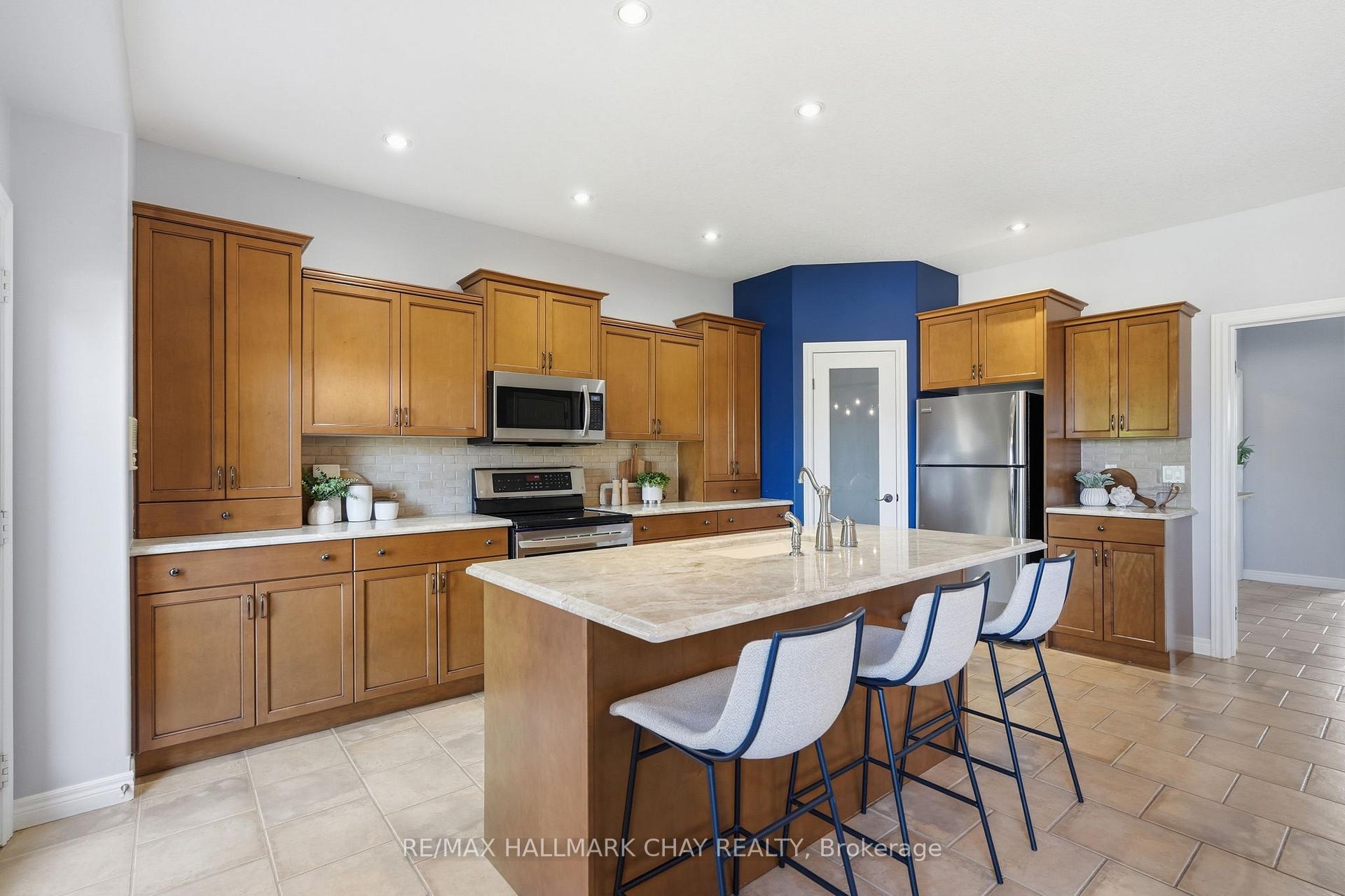 17 Armeda Clow Crescent