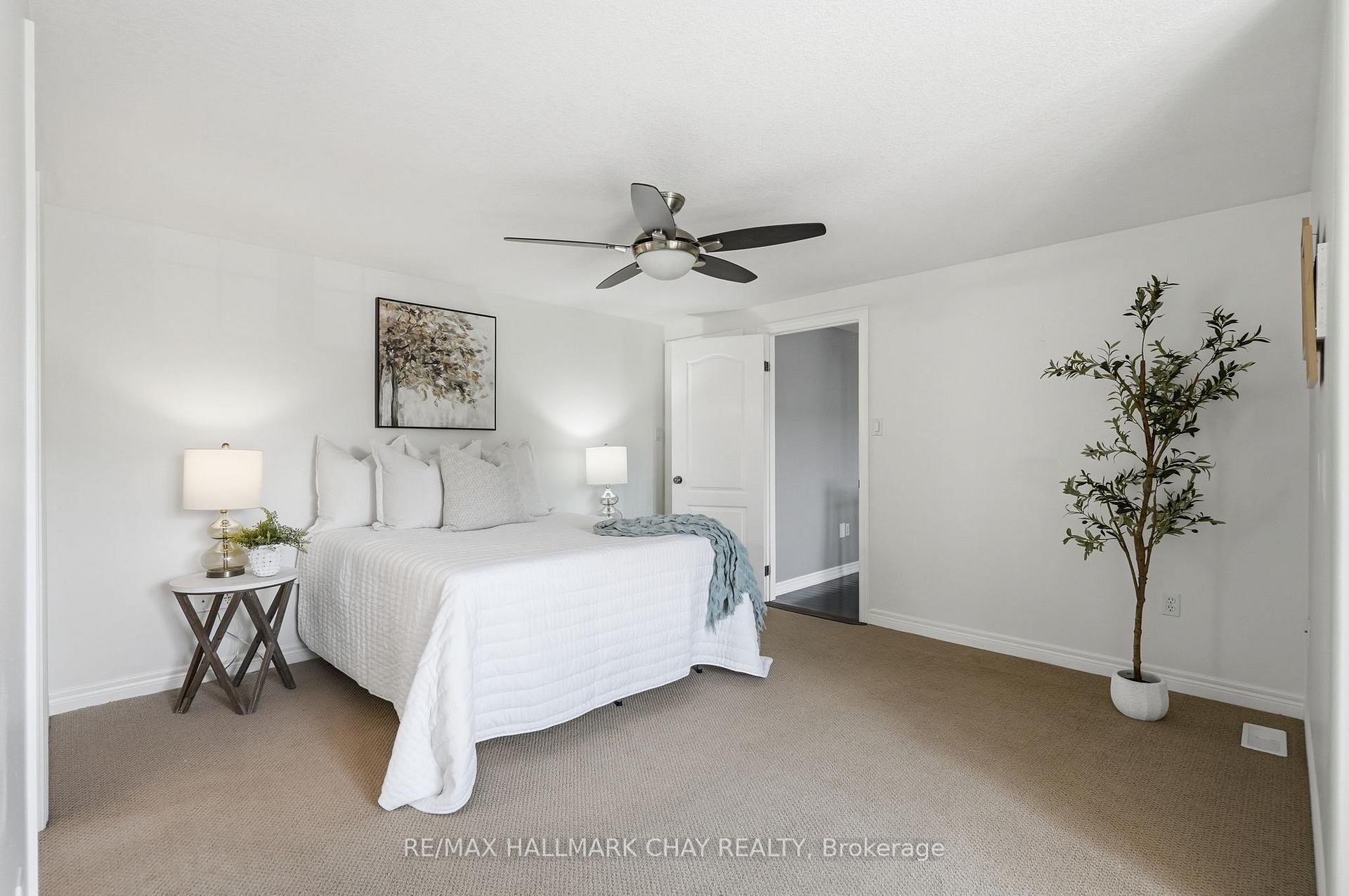 17 Armeda Clow Crescent