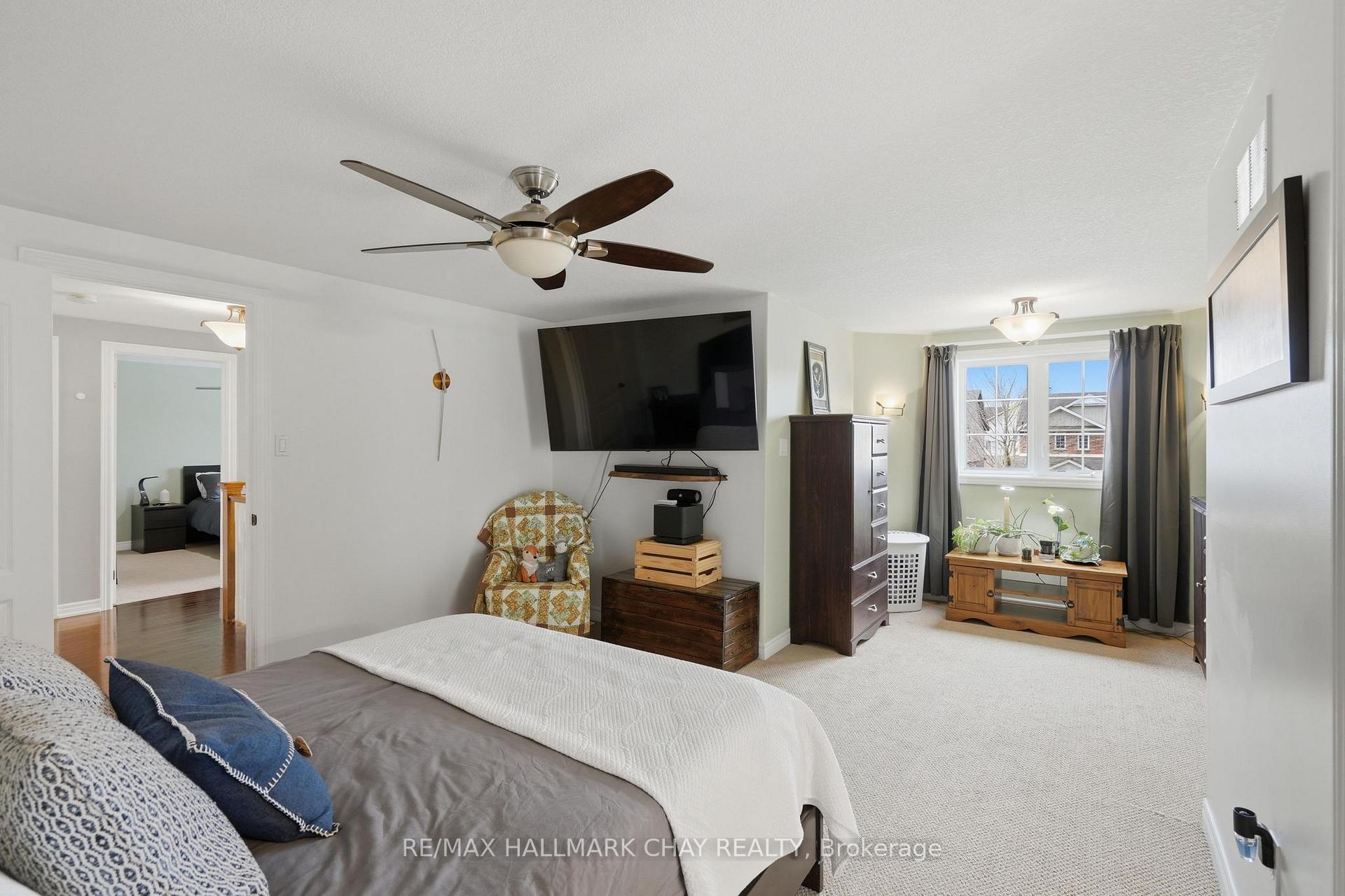 17 Armeda Clow Crescent