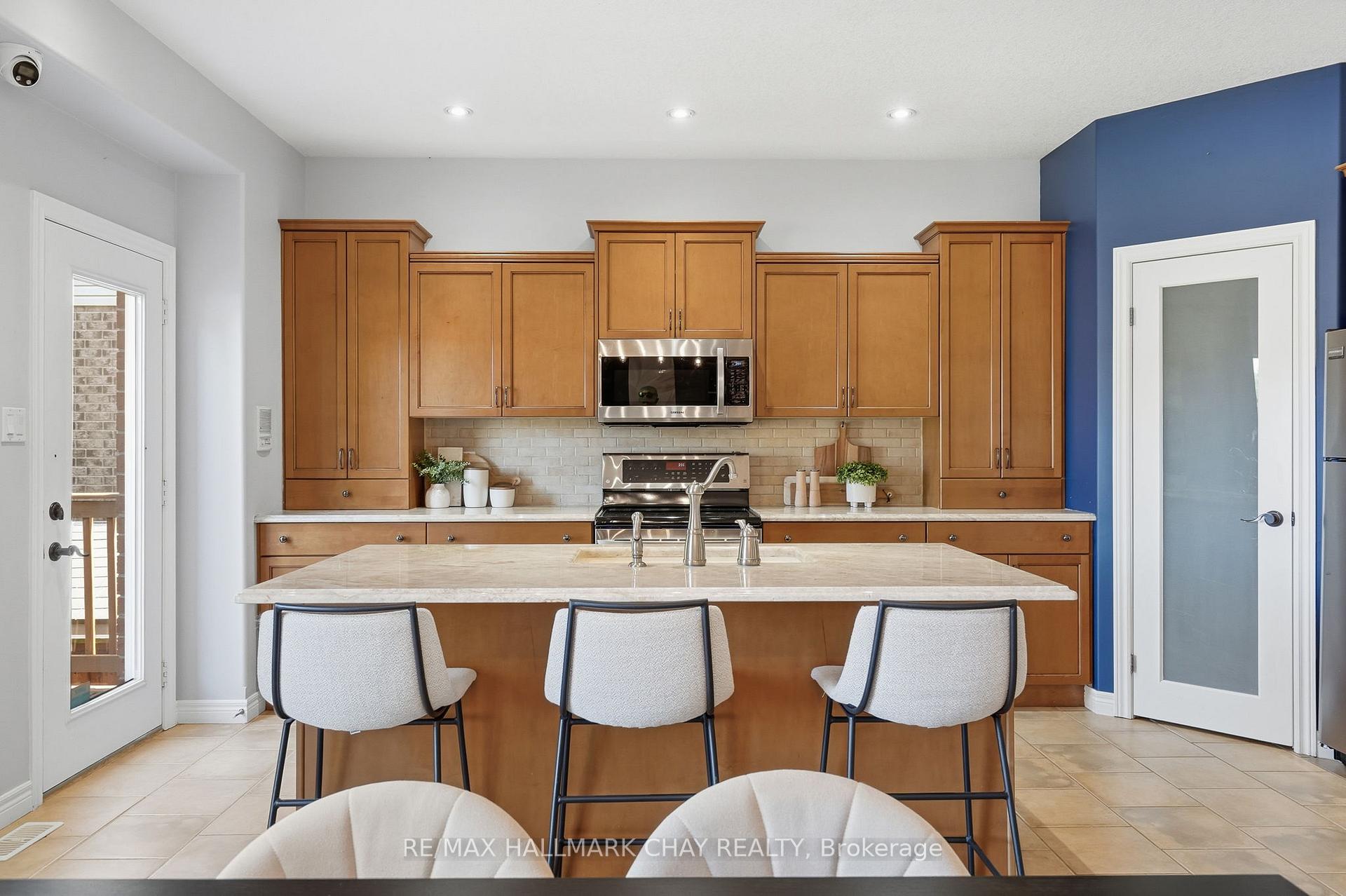 17 Armeda Clow Crescent