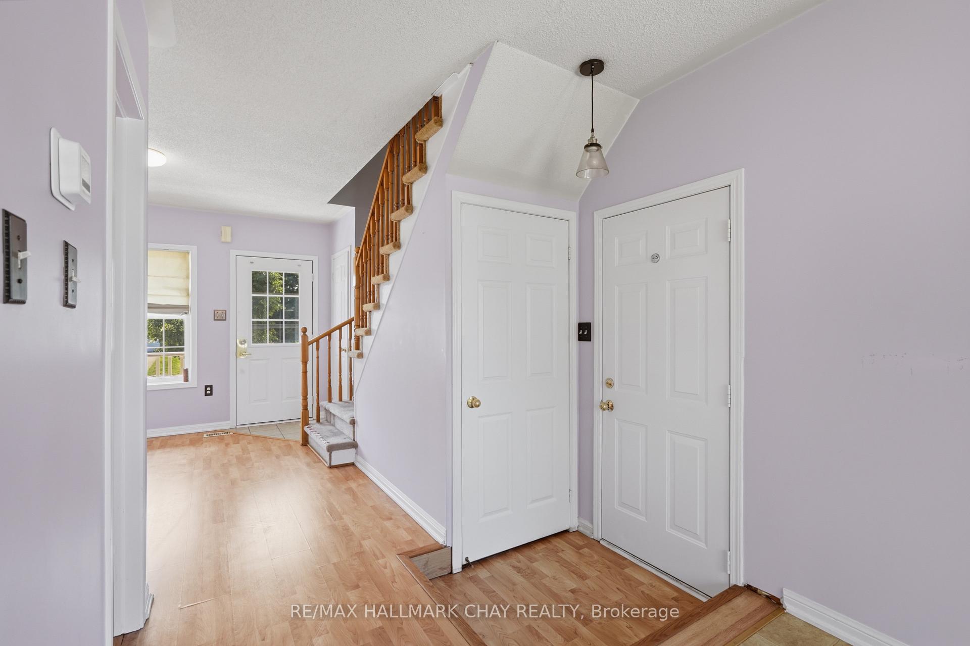 71 Stonemount Crescent