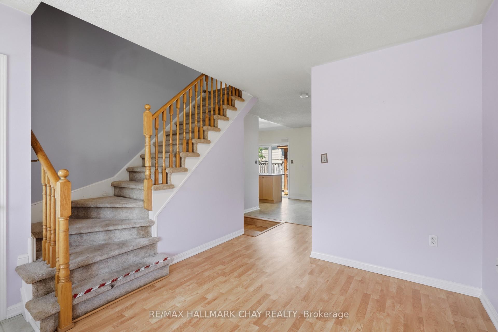 71 Stonemount Crescent