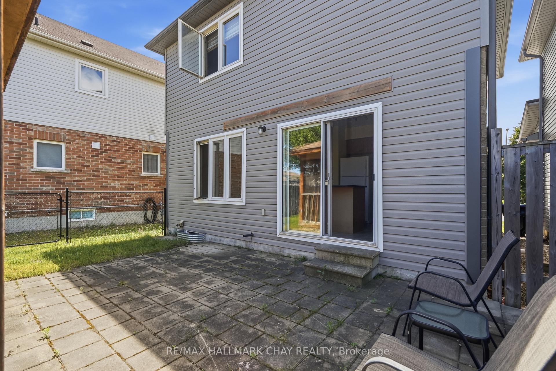 71 Stonemount Crescent