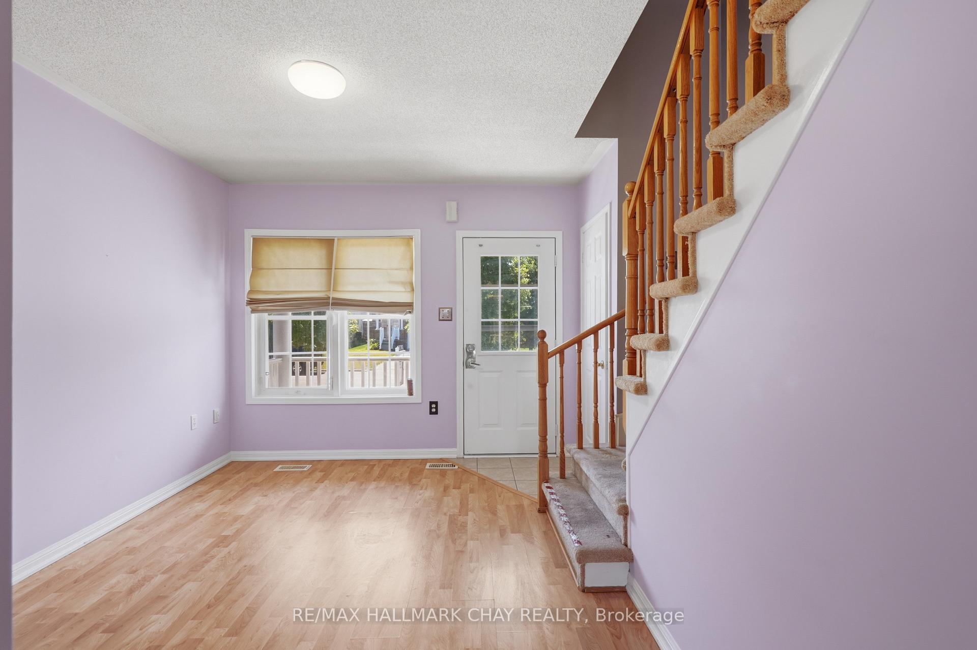 71 Stonemount Crescent