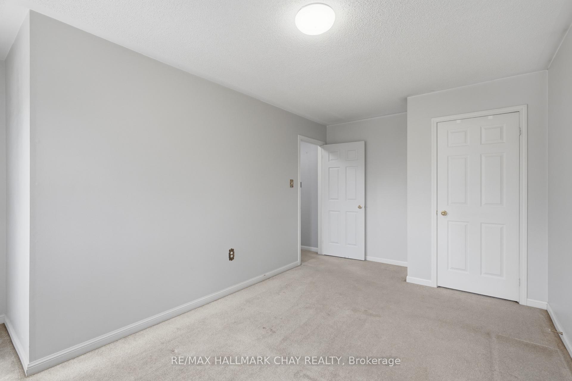 71 Stonemount Crescent