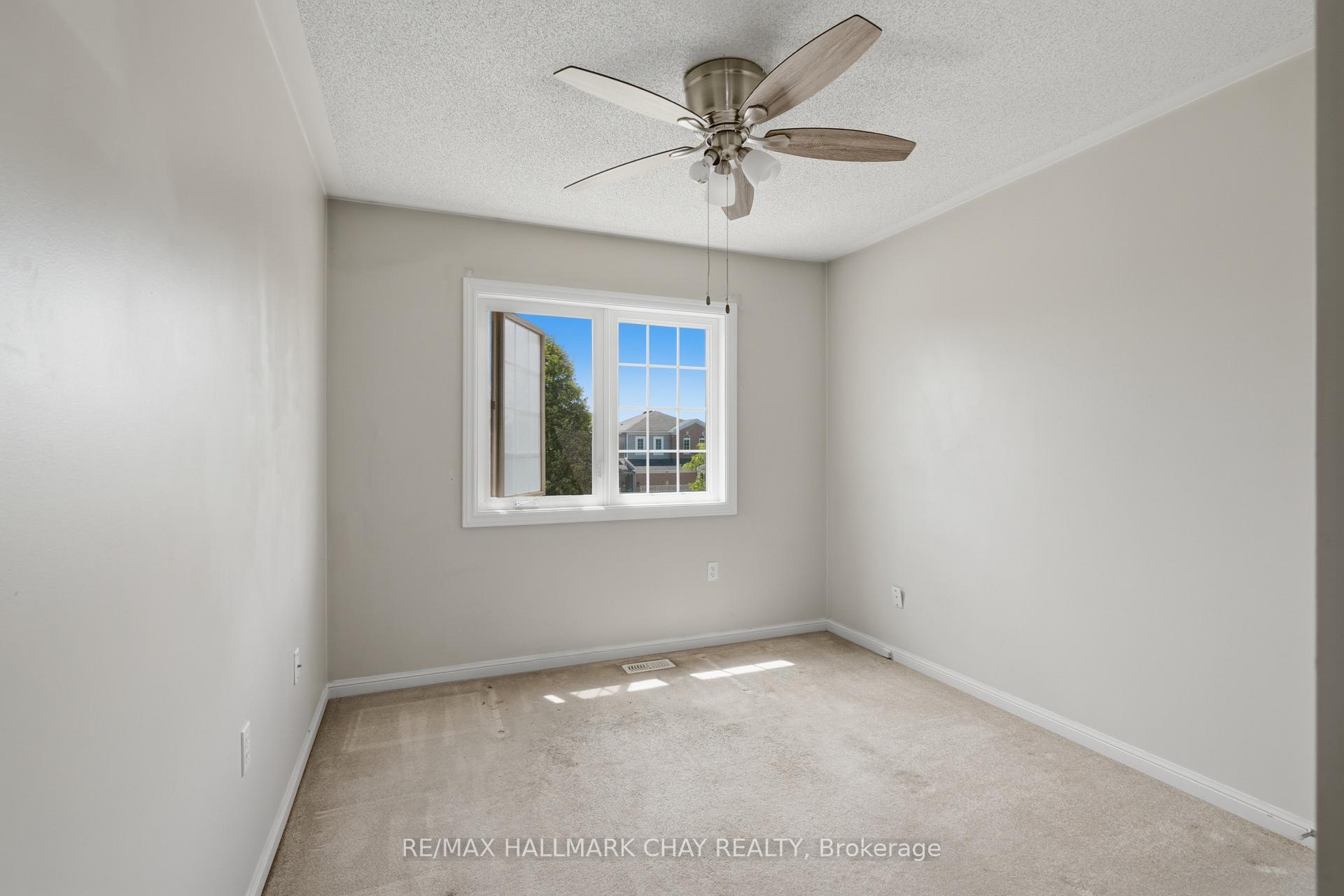 71 Stonemount Crescent