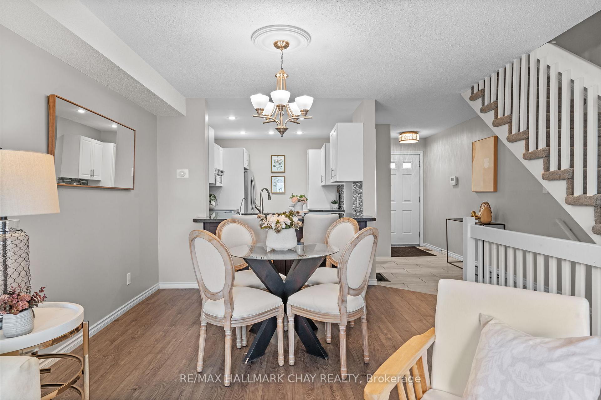 1 Olive Crescent 4
