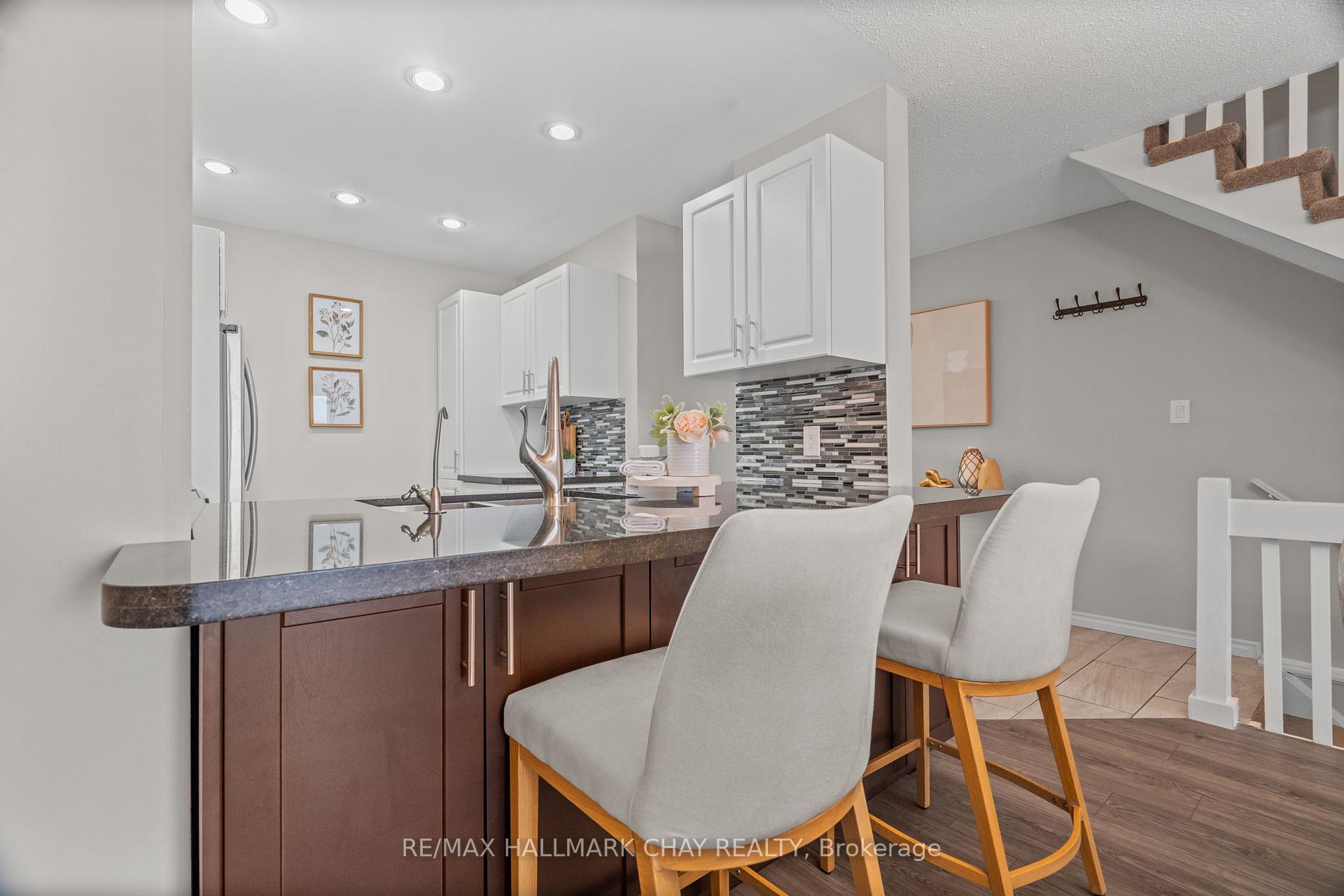 1 Olive Crescent 4