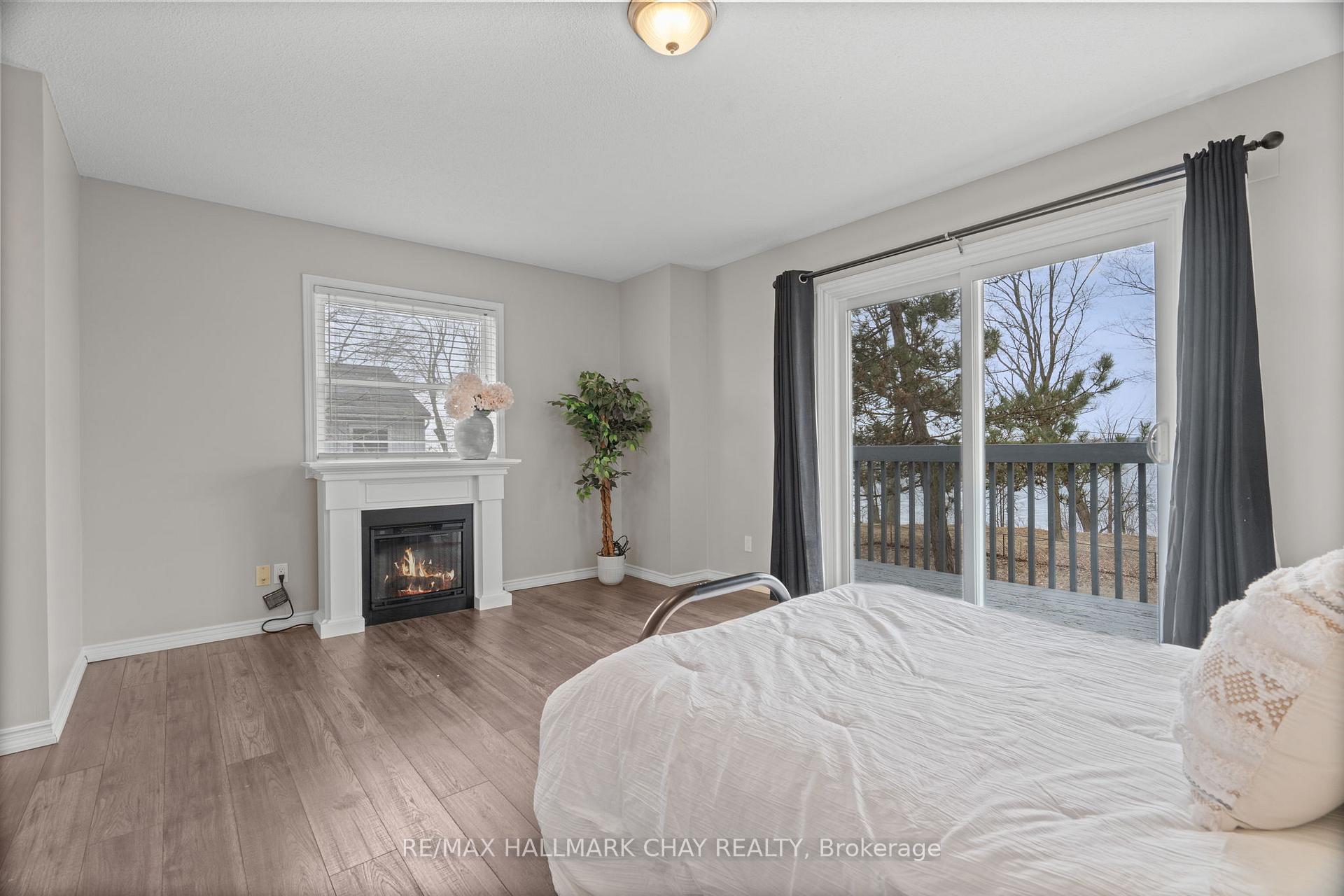1 Olive Crescent 4