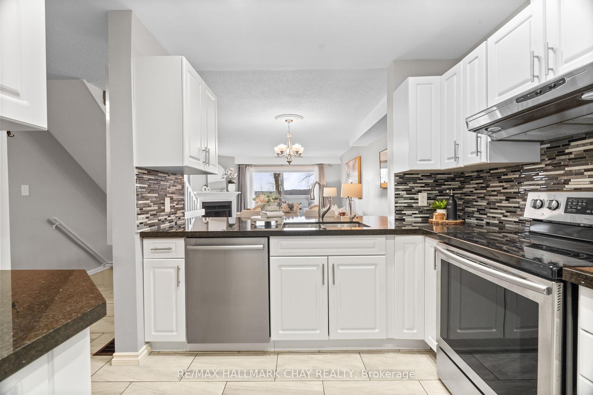 1 Olive Crescent 4