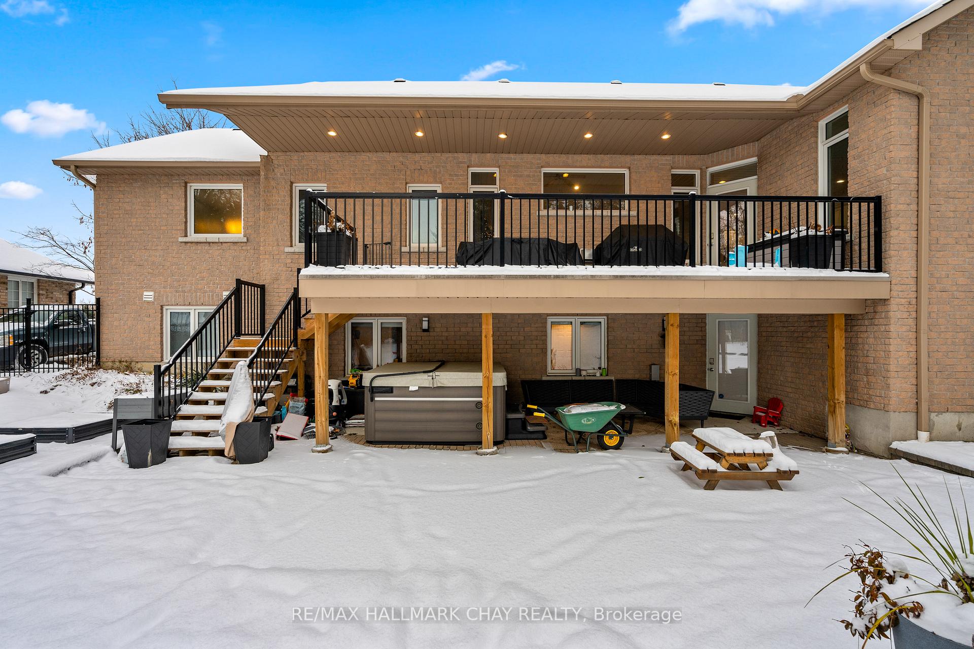 3 Forest Hill Drive