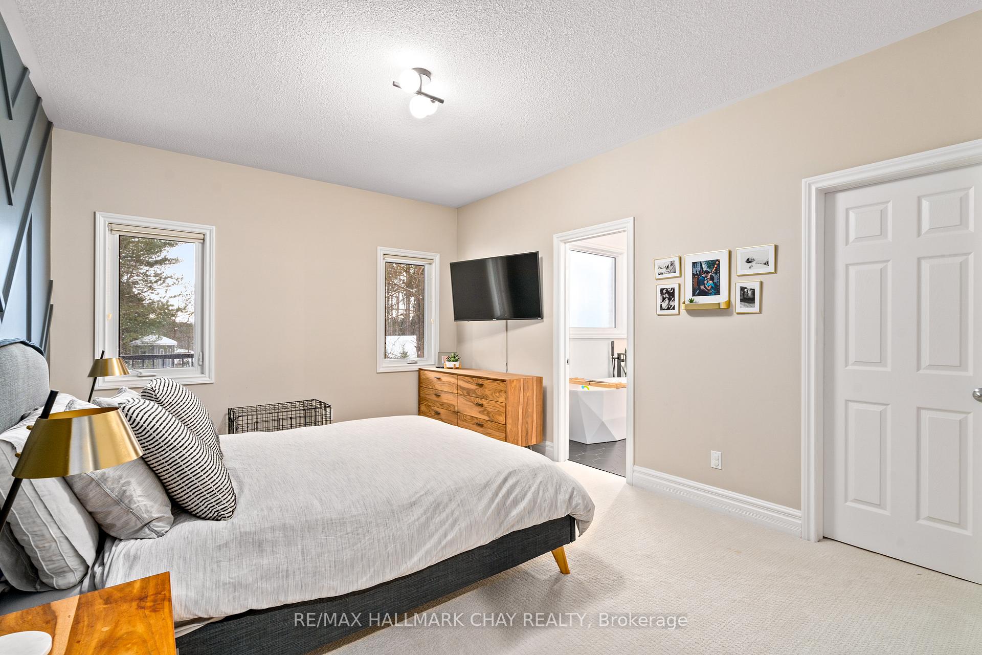 3 Forest Hill Drive