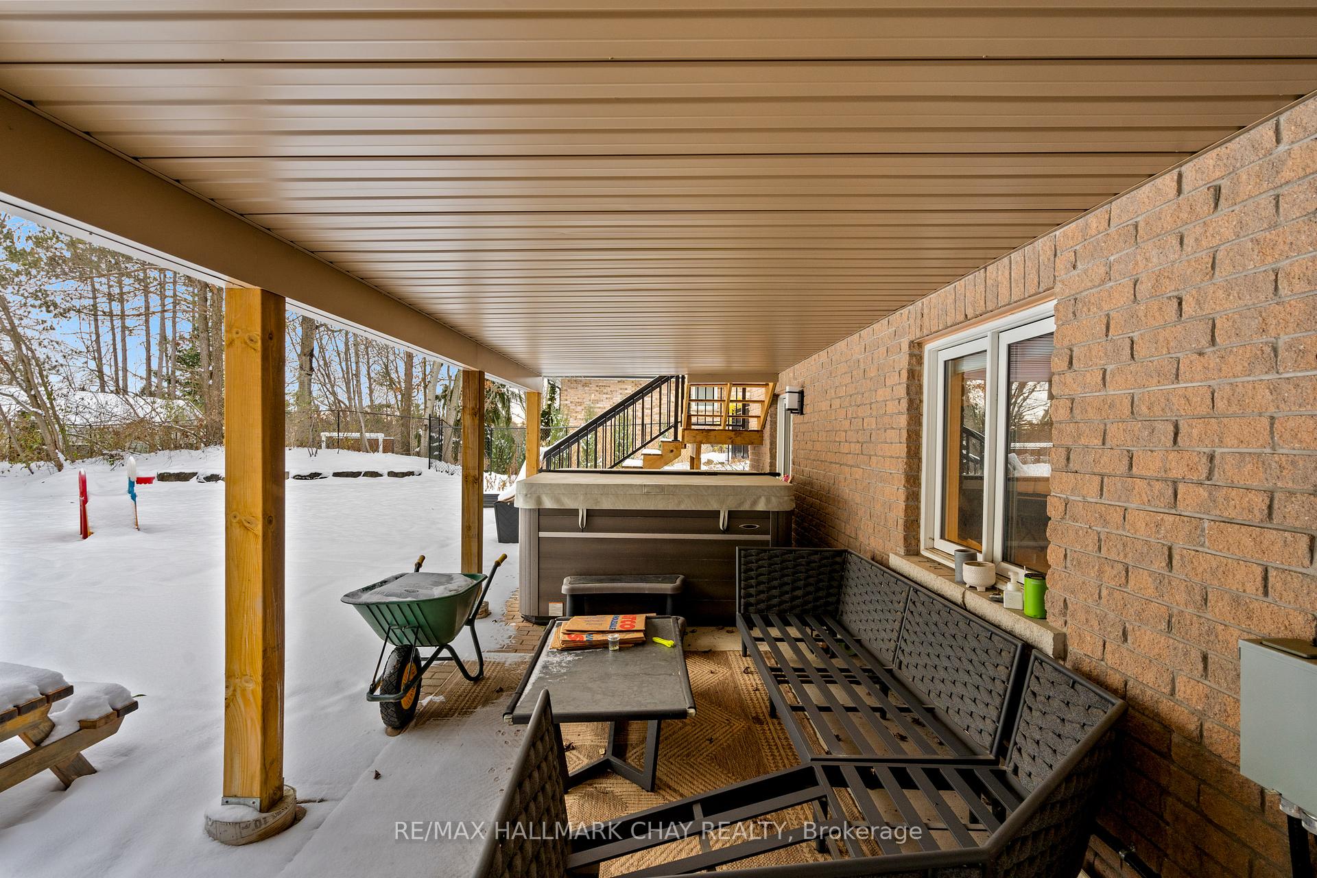 3 Forest Hill Drive