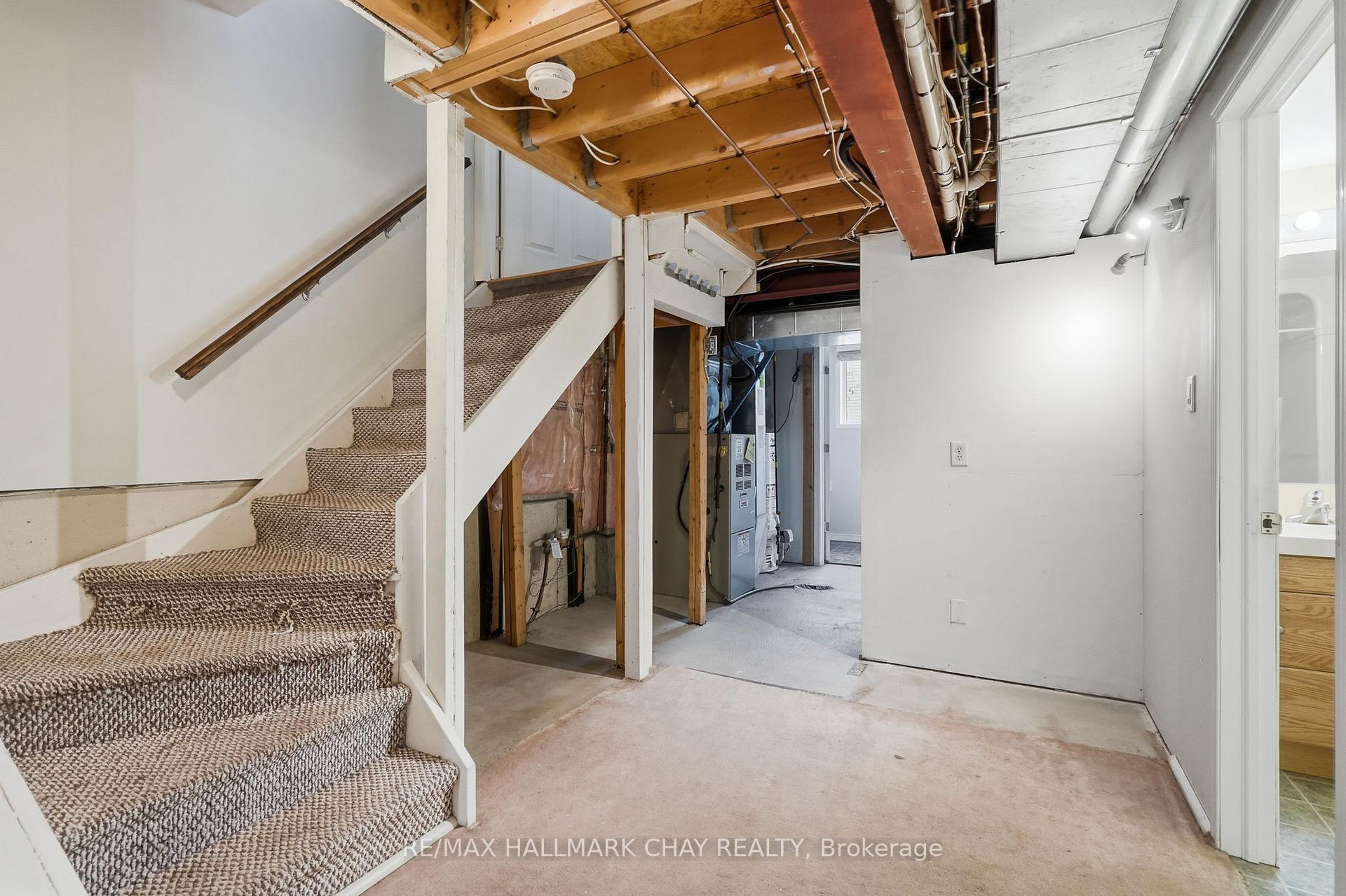 4 Hawthorne Crescent