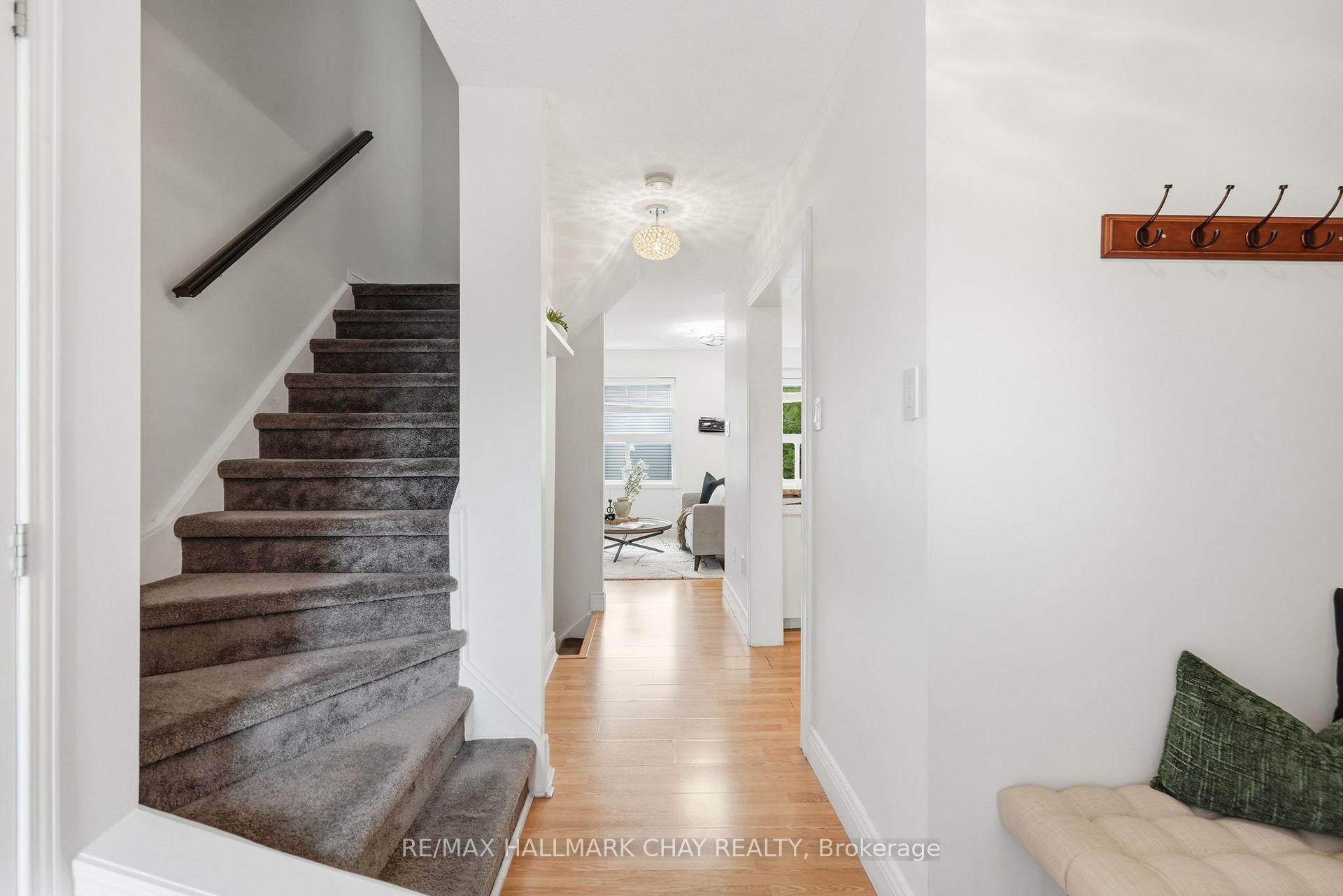 4 Hawthorne Crescent