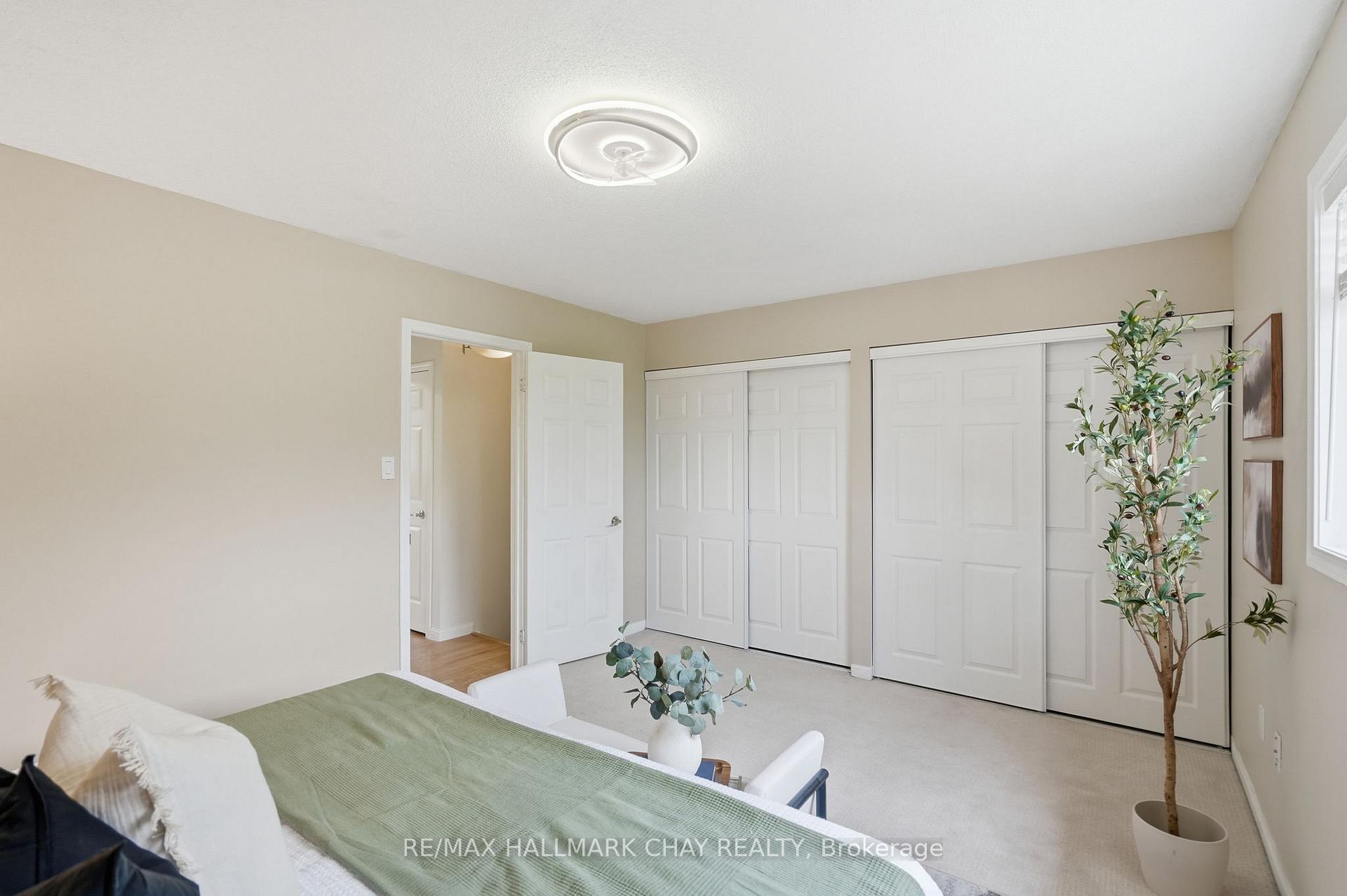 4 Hawthorne Crescent