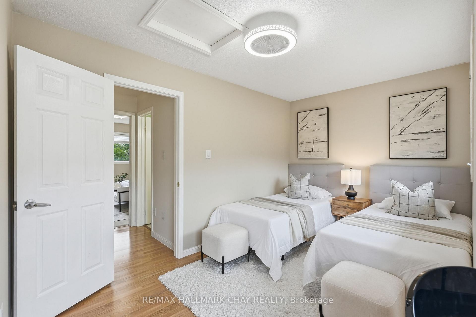4 Hawthorne Crescent