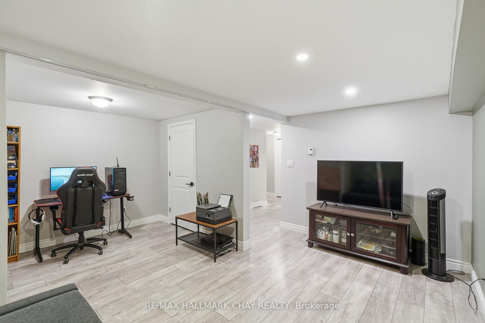 536 Tenth Street