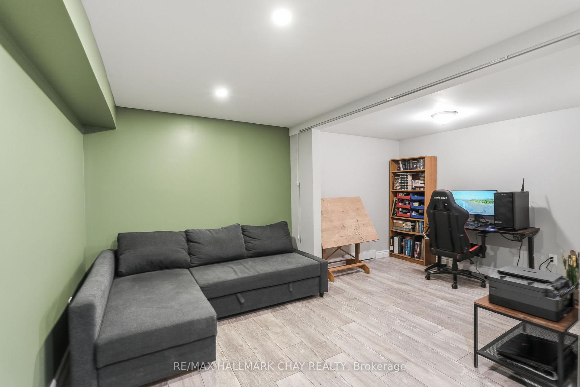 536 Tenth Street