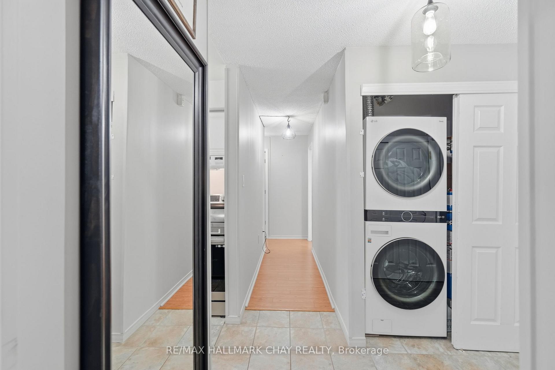 10C Coulter Street 324