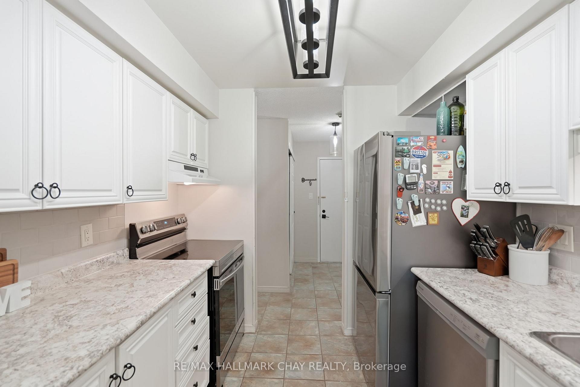 10C Coulter Street 324