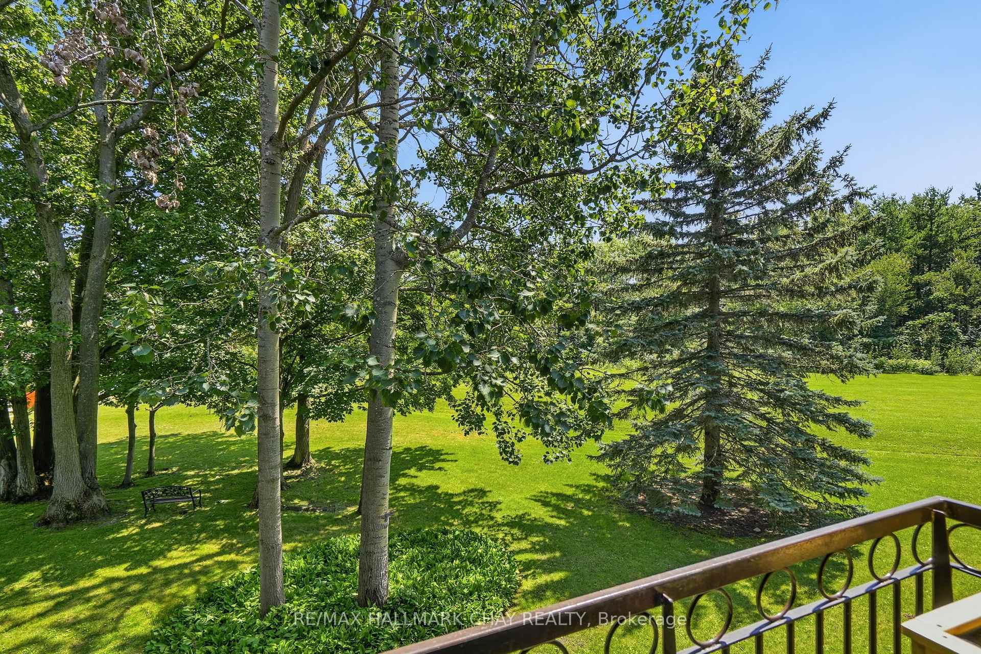 10C Coulter Street 324