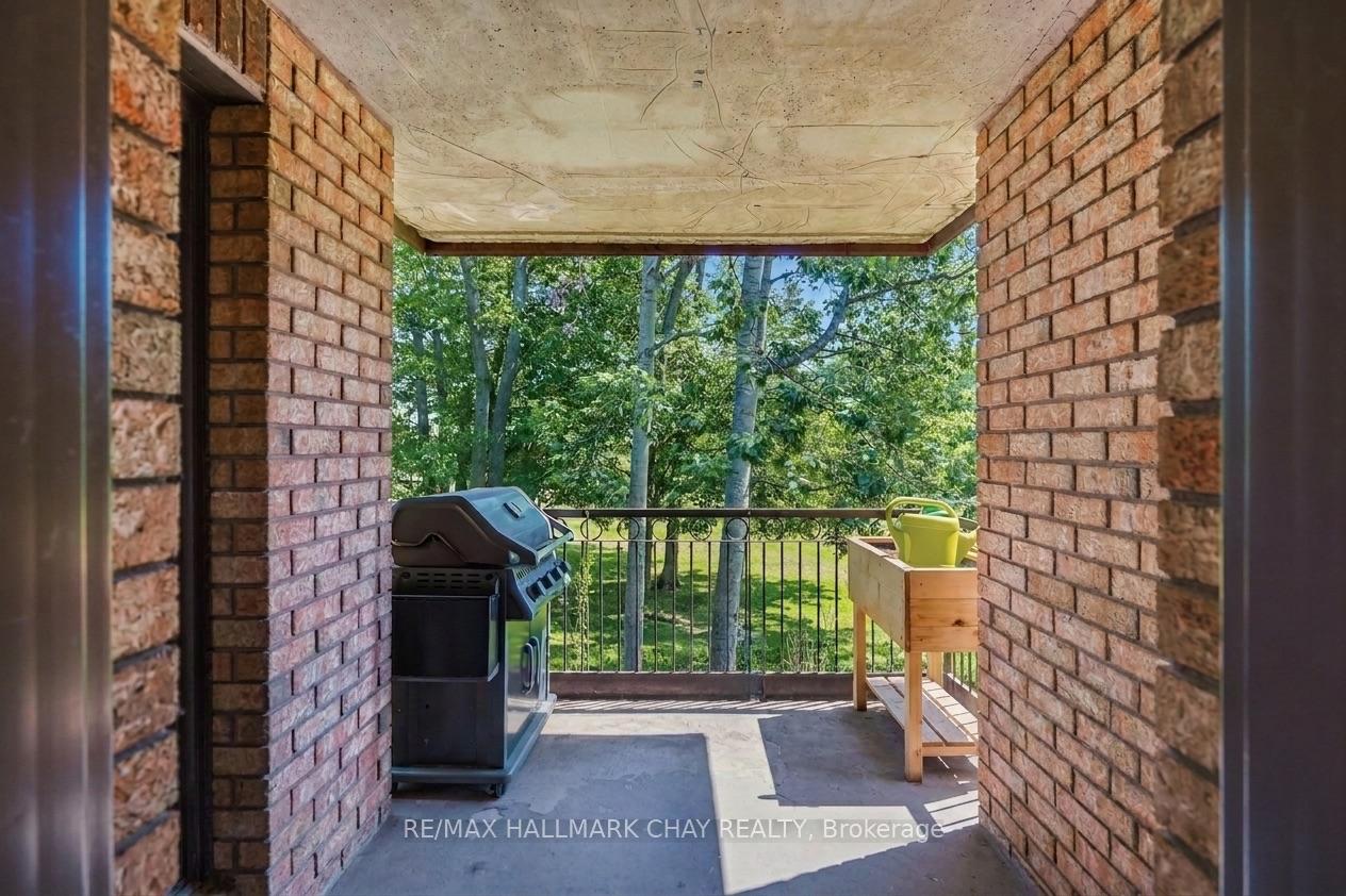 10C Coulter Street 324
