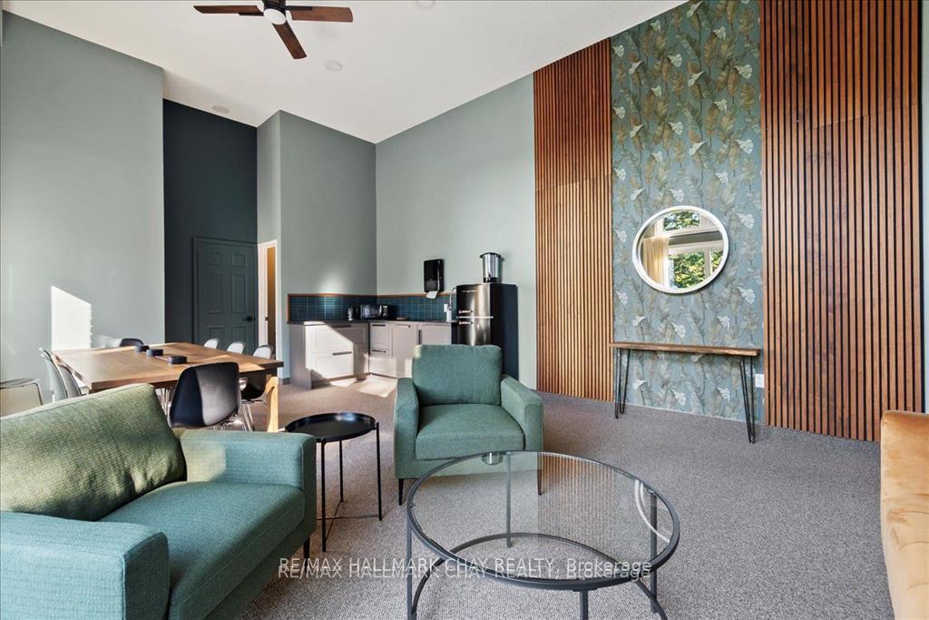 10C Coulter Street 324