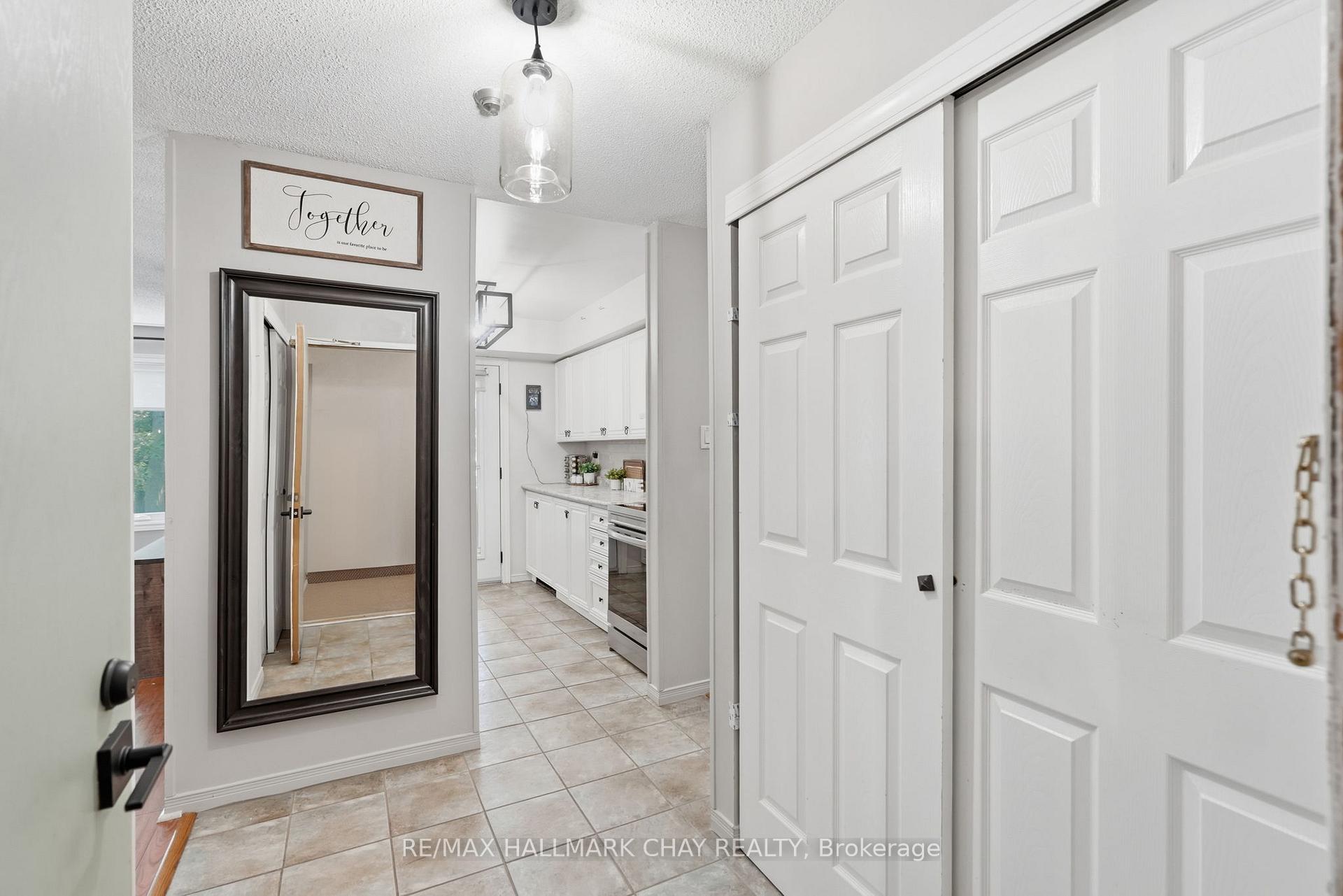 10C Coulter Street 324