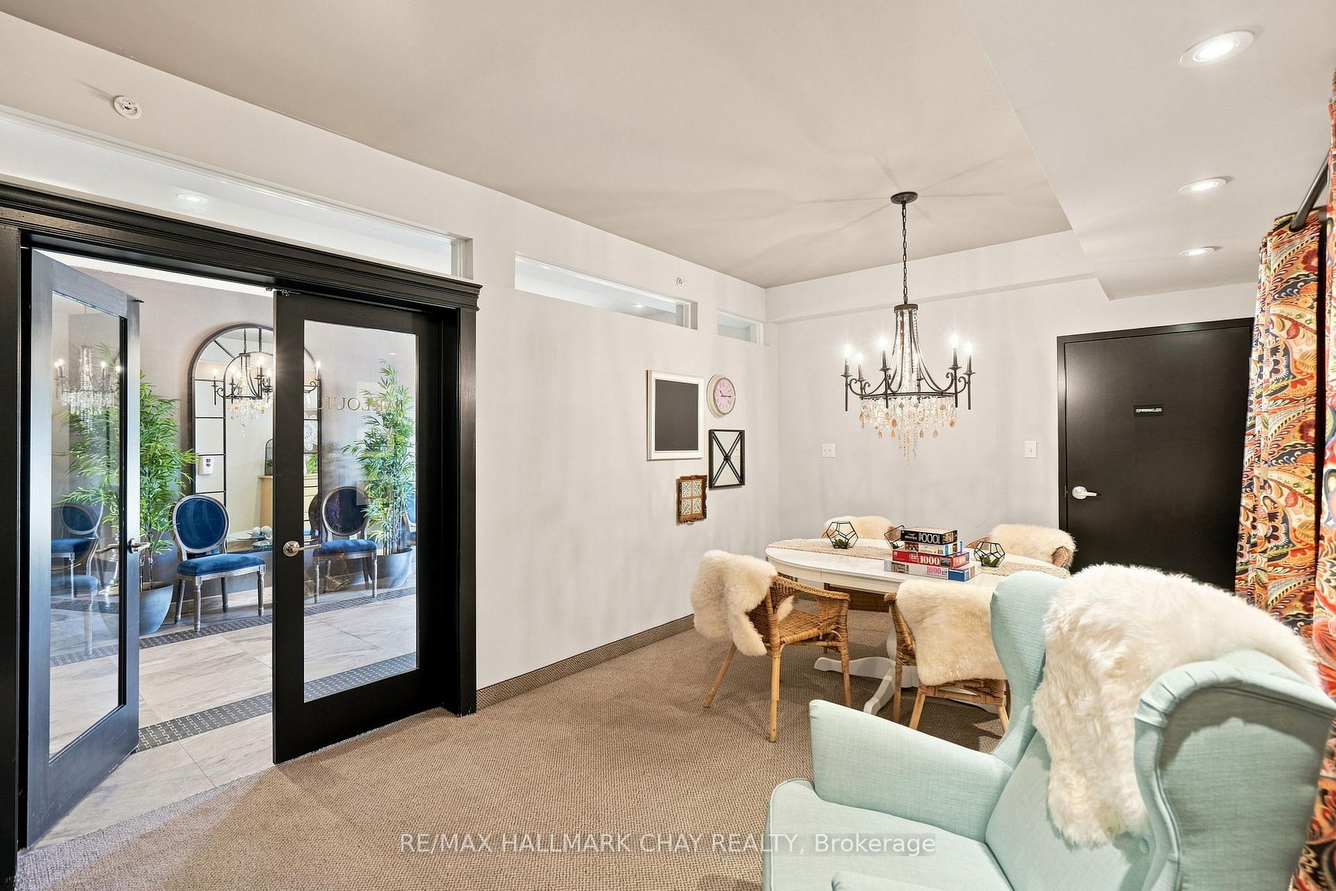 5 Greenwich Street 207