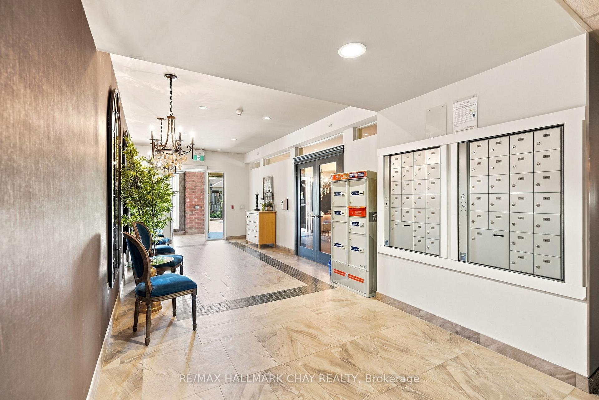5 Greenwich Street 207