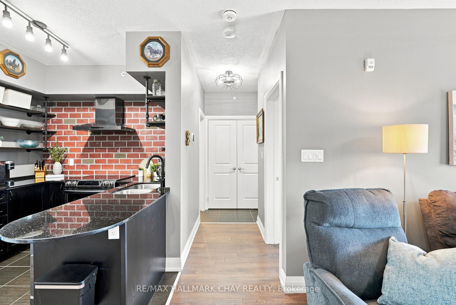 5 Greenwich Street 207