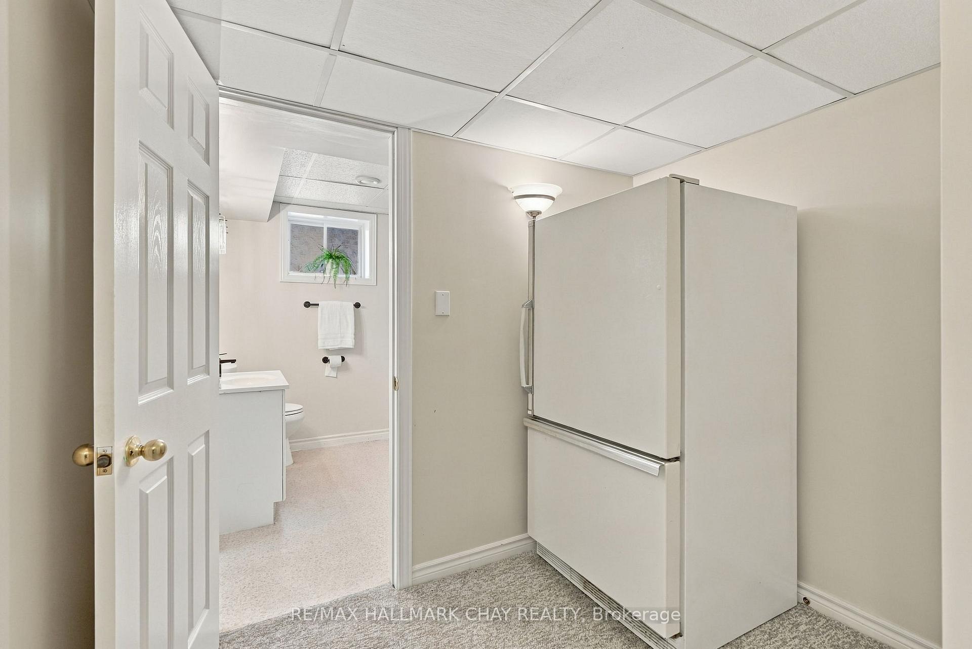 3 Maw Court