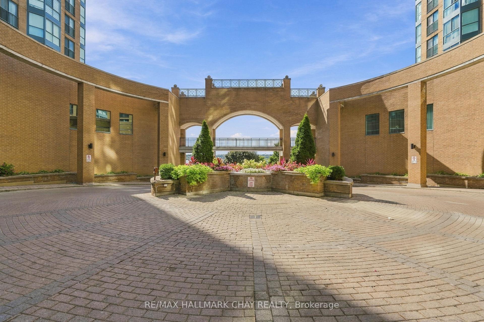 150 Dunlop Street E 710