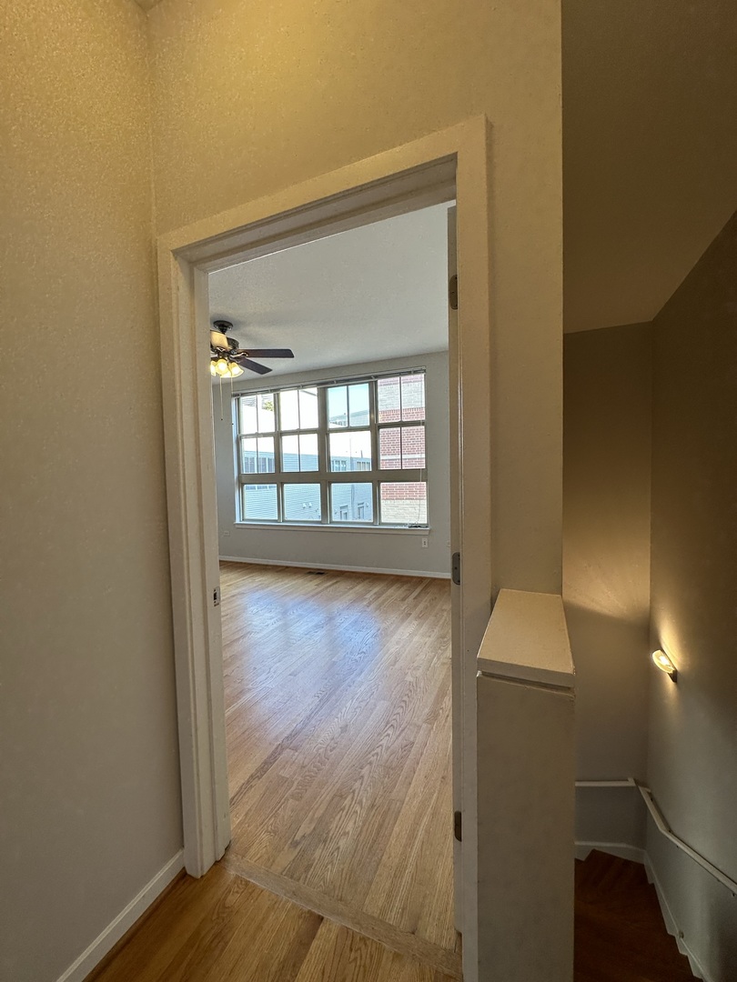 2323 S Wabash Avenue Unit: 7