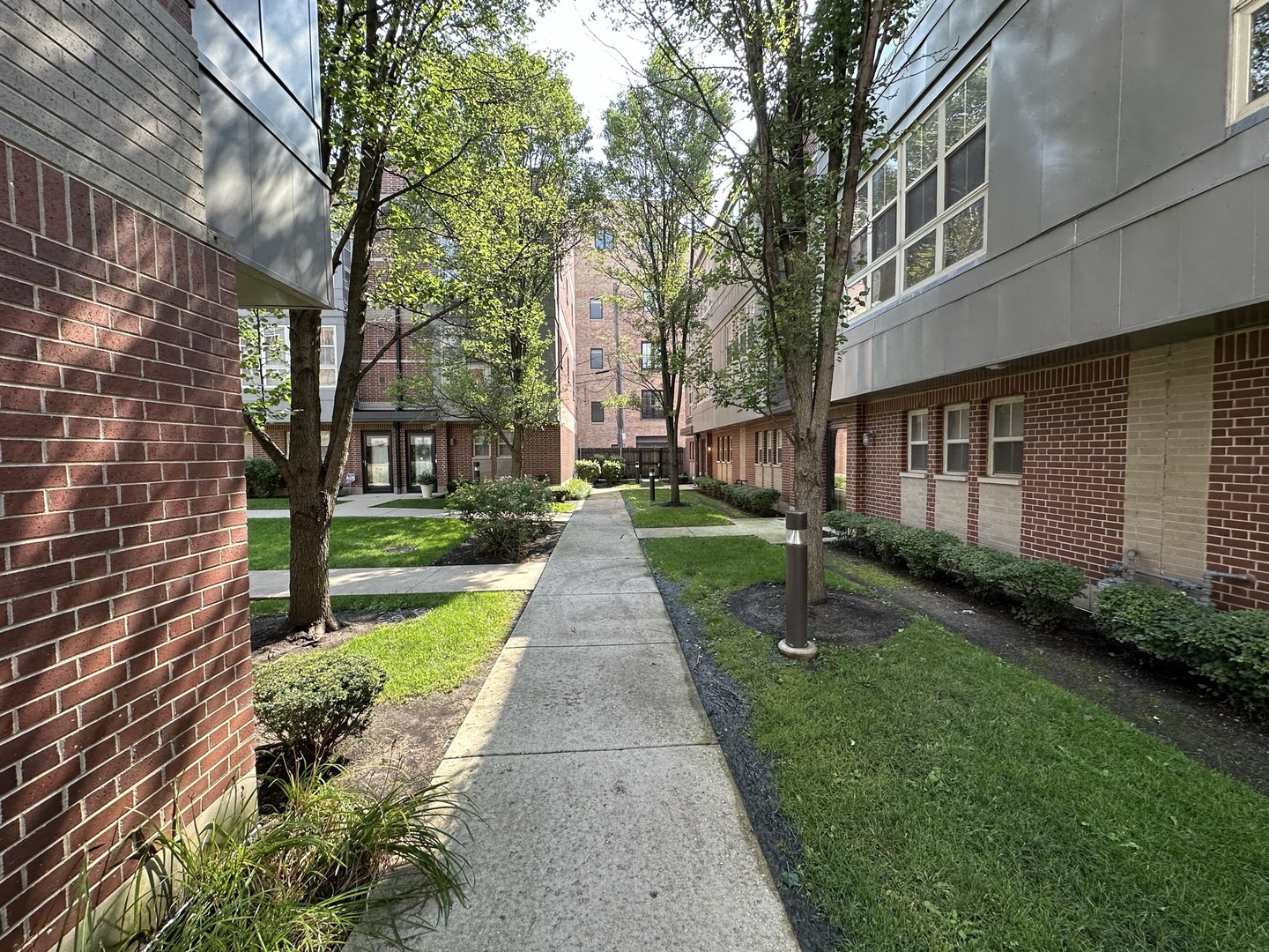 2323 S Wabash Avenue Unit: 7