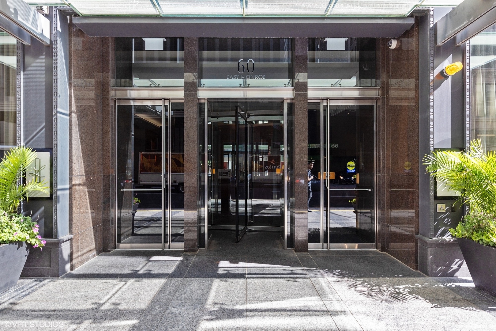 60 E MONROE Street Unit: 3304