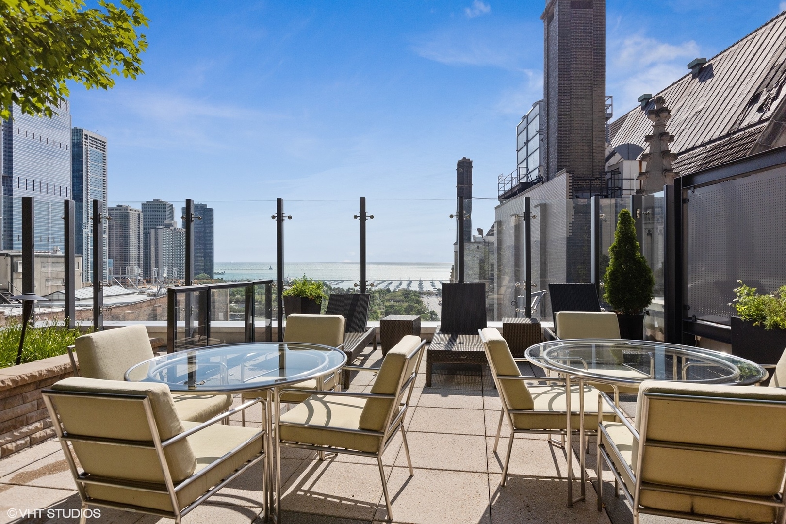 60 E MONROE Street Unit: 3304