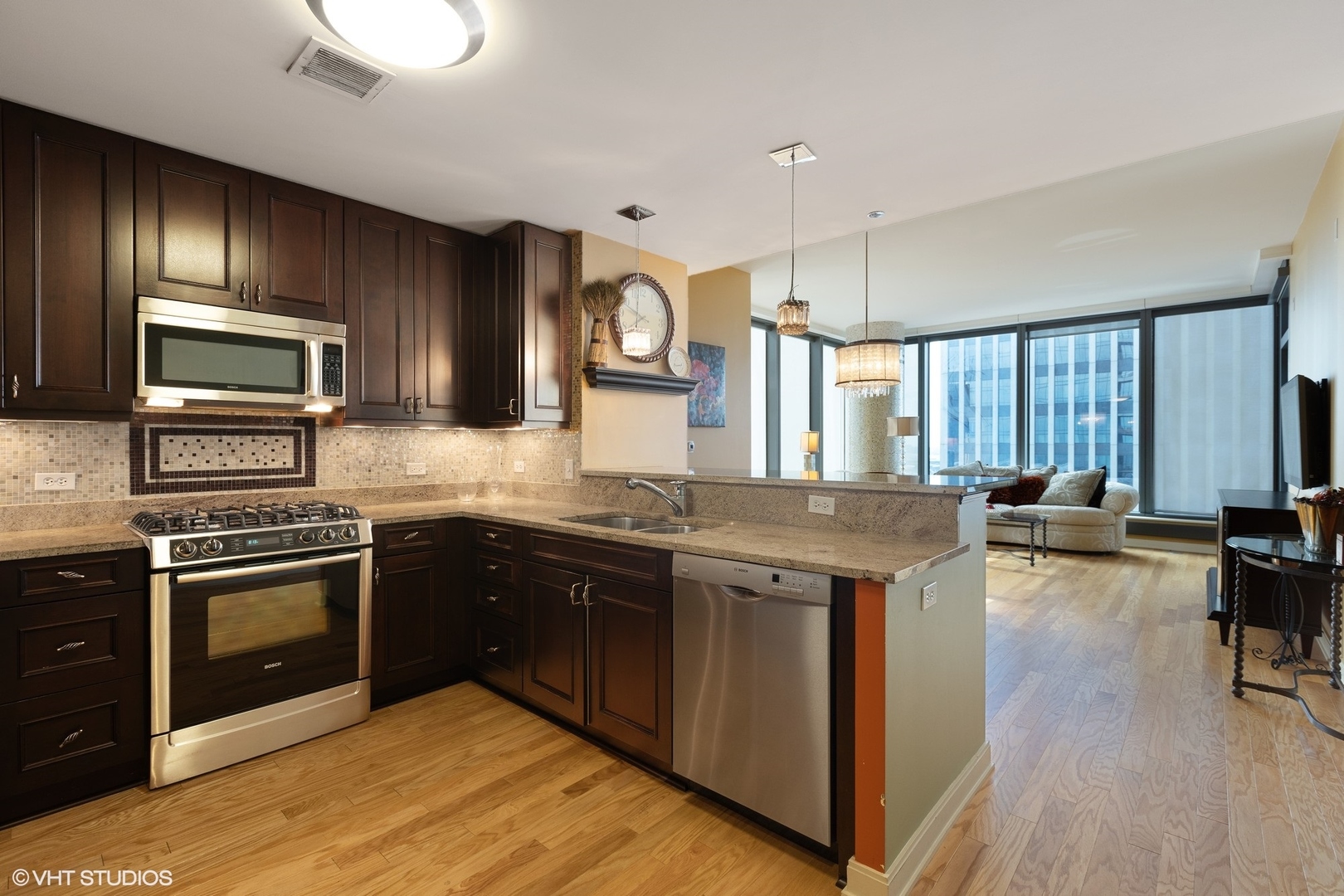 60 E MONROE Street Unit: 3304