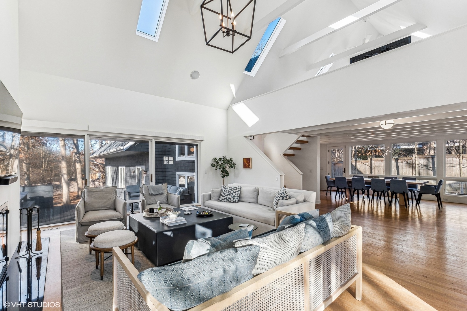 820 S Green Bay Road