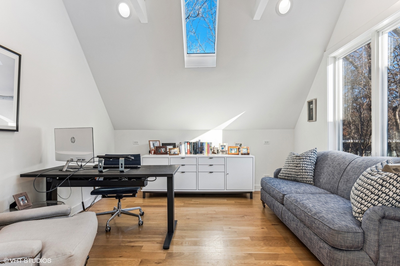 820 S Green Bay Road