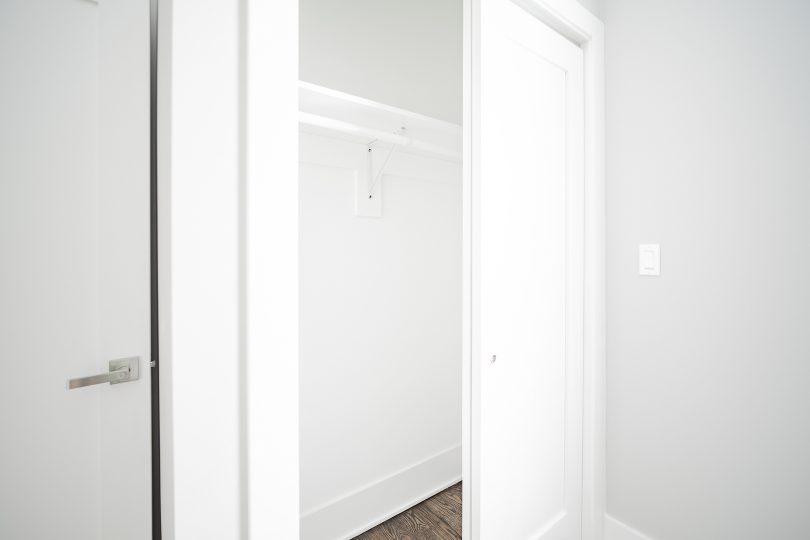 1472 W ERIE Street Unit: 2F