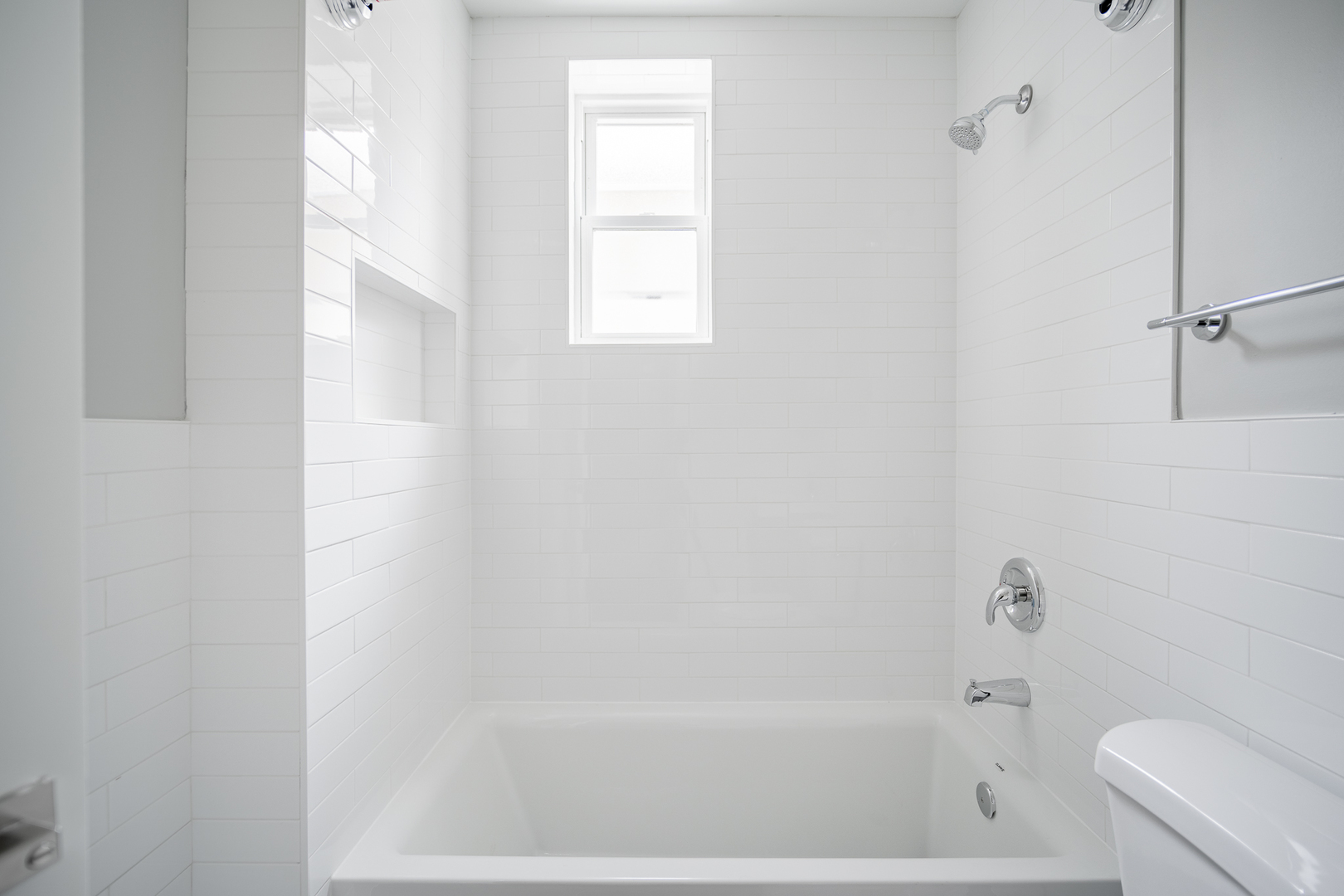 1472 W ERIE Street Unit: 2F