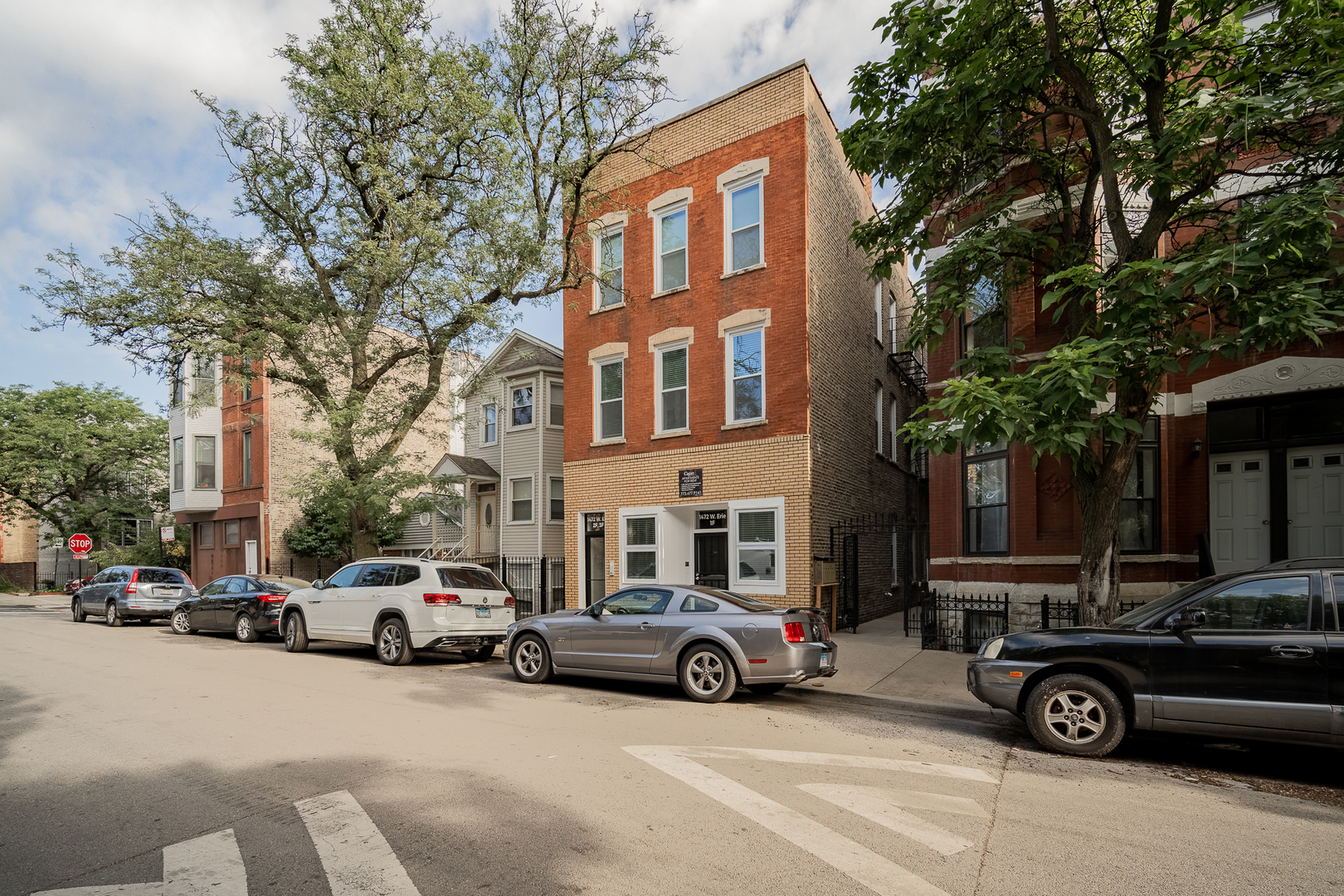 1472 W ERIE Street Unit: 2F