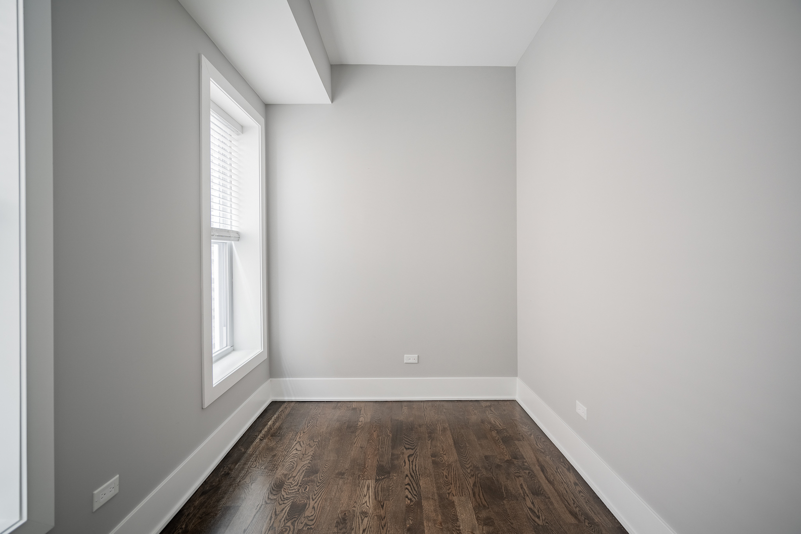 1472 W ERIE Street Unit: 2F