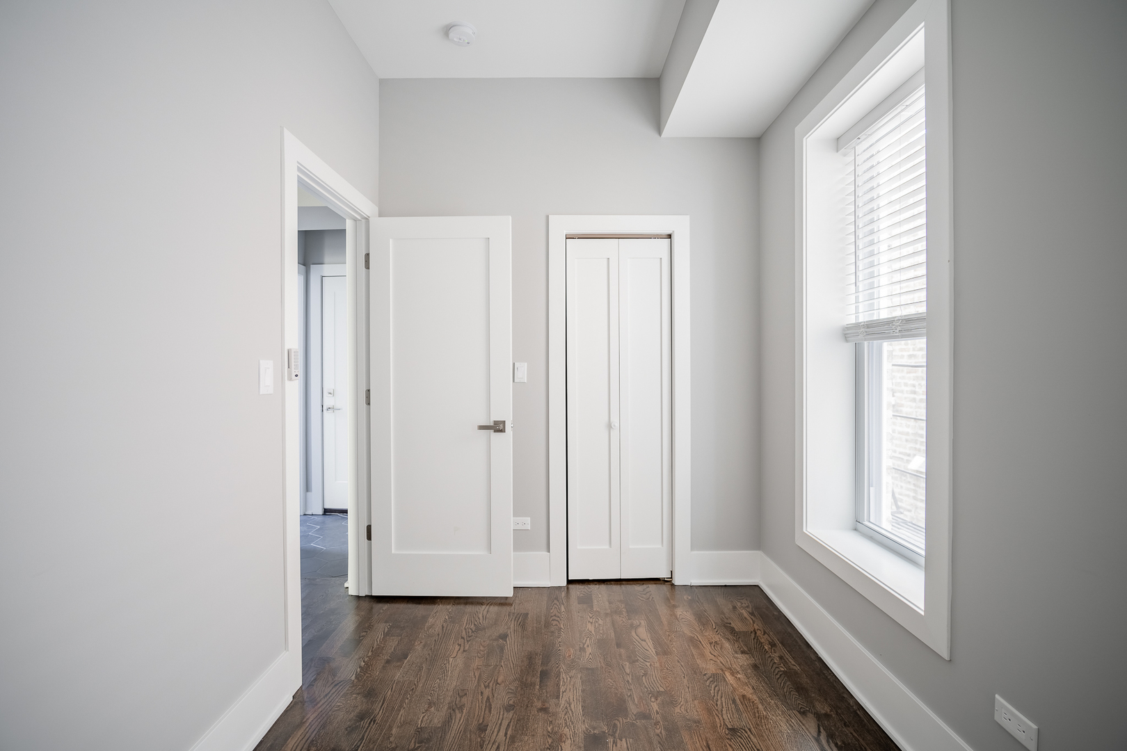 1472 W ERIE Street Unit: 2F