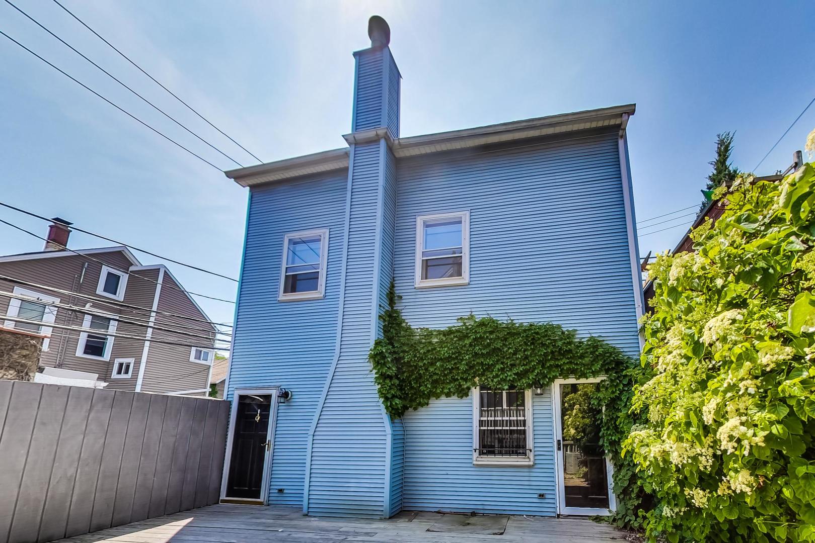 1415 W BARRY Avenue Unit: CH