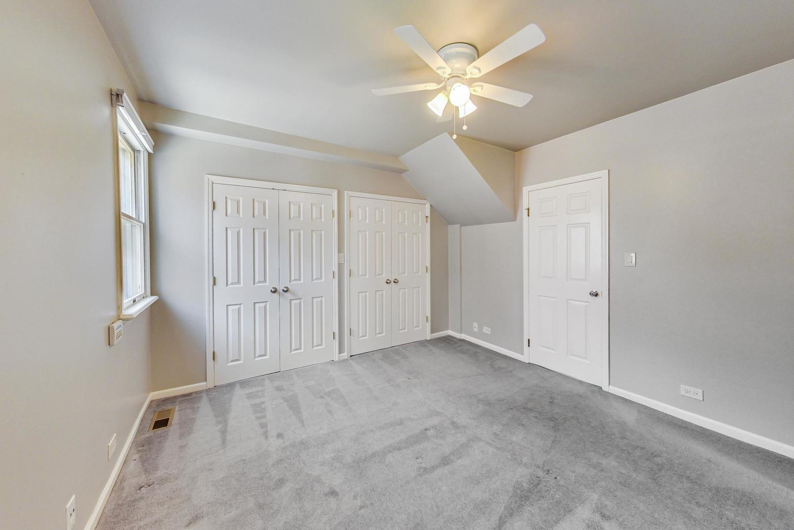 1415 W BARRY Avenue Unit: CH