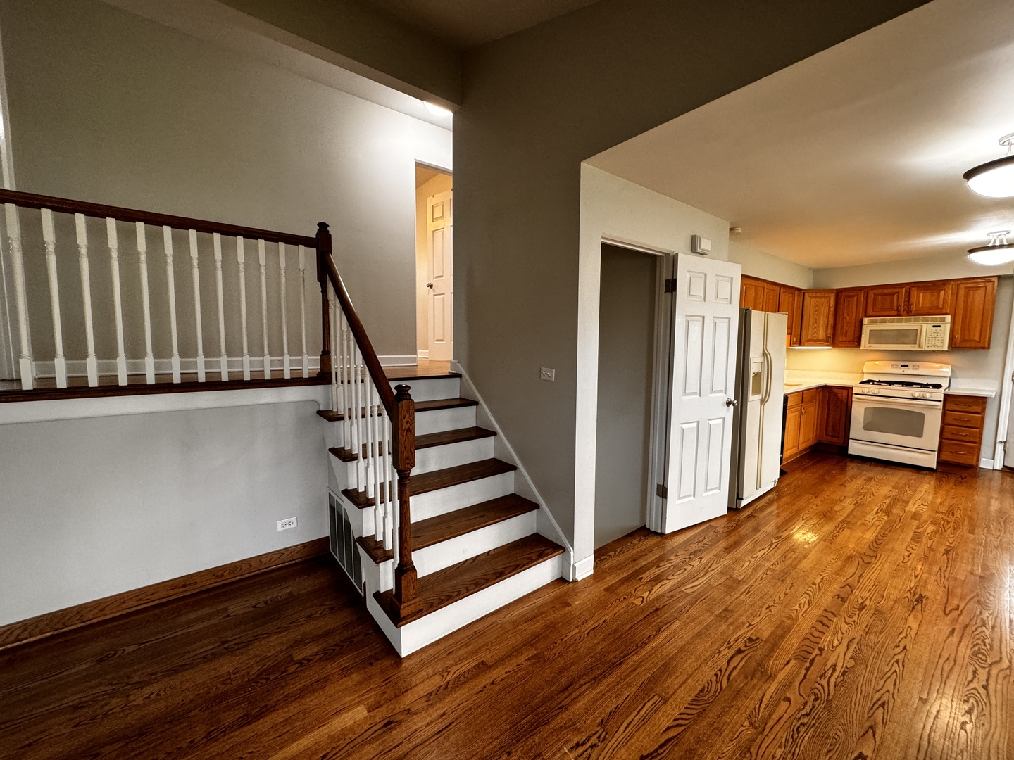 1049 S Norbury Avenue