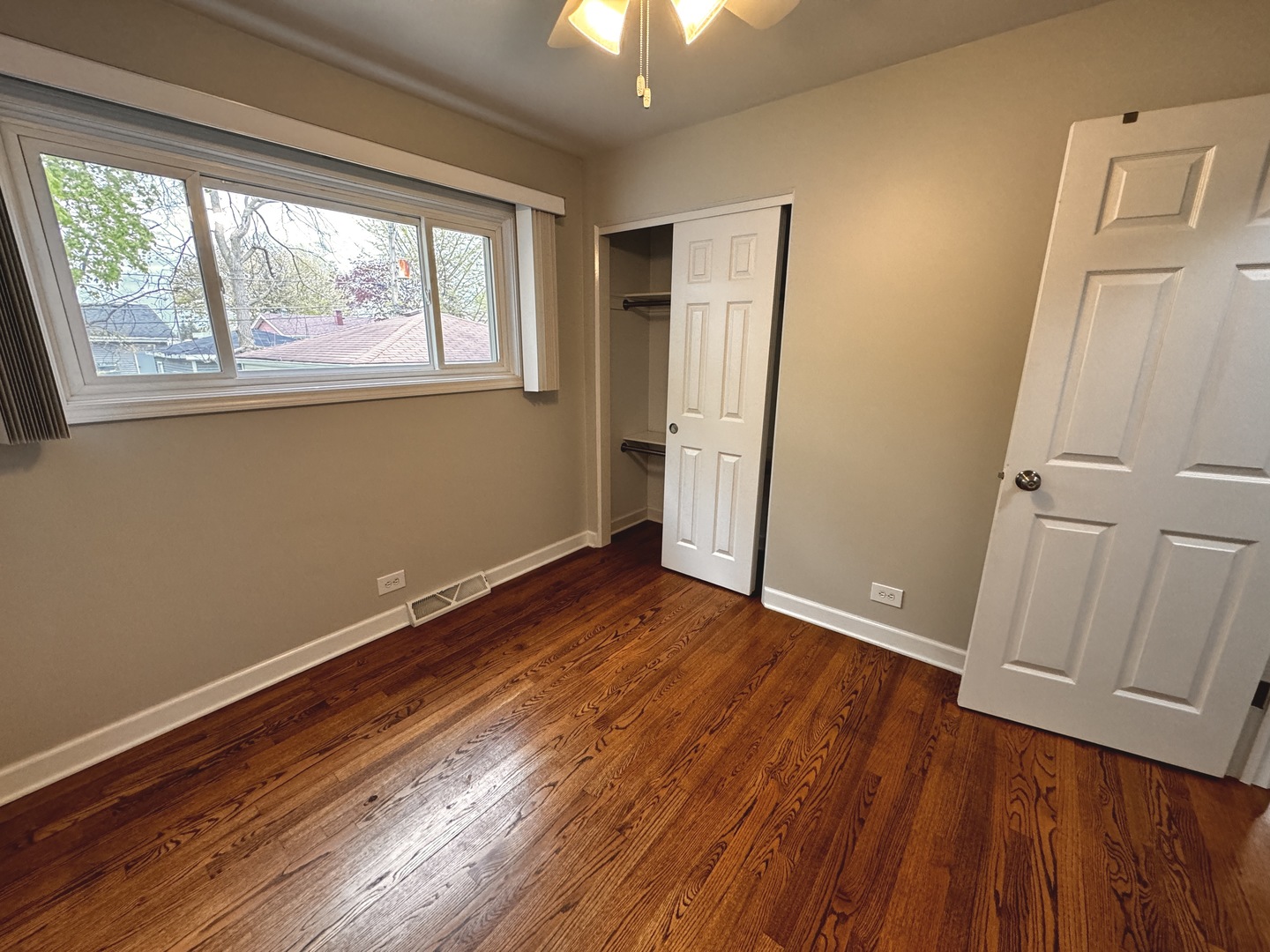 1049 S Norbury Avenue